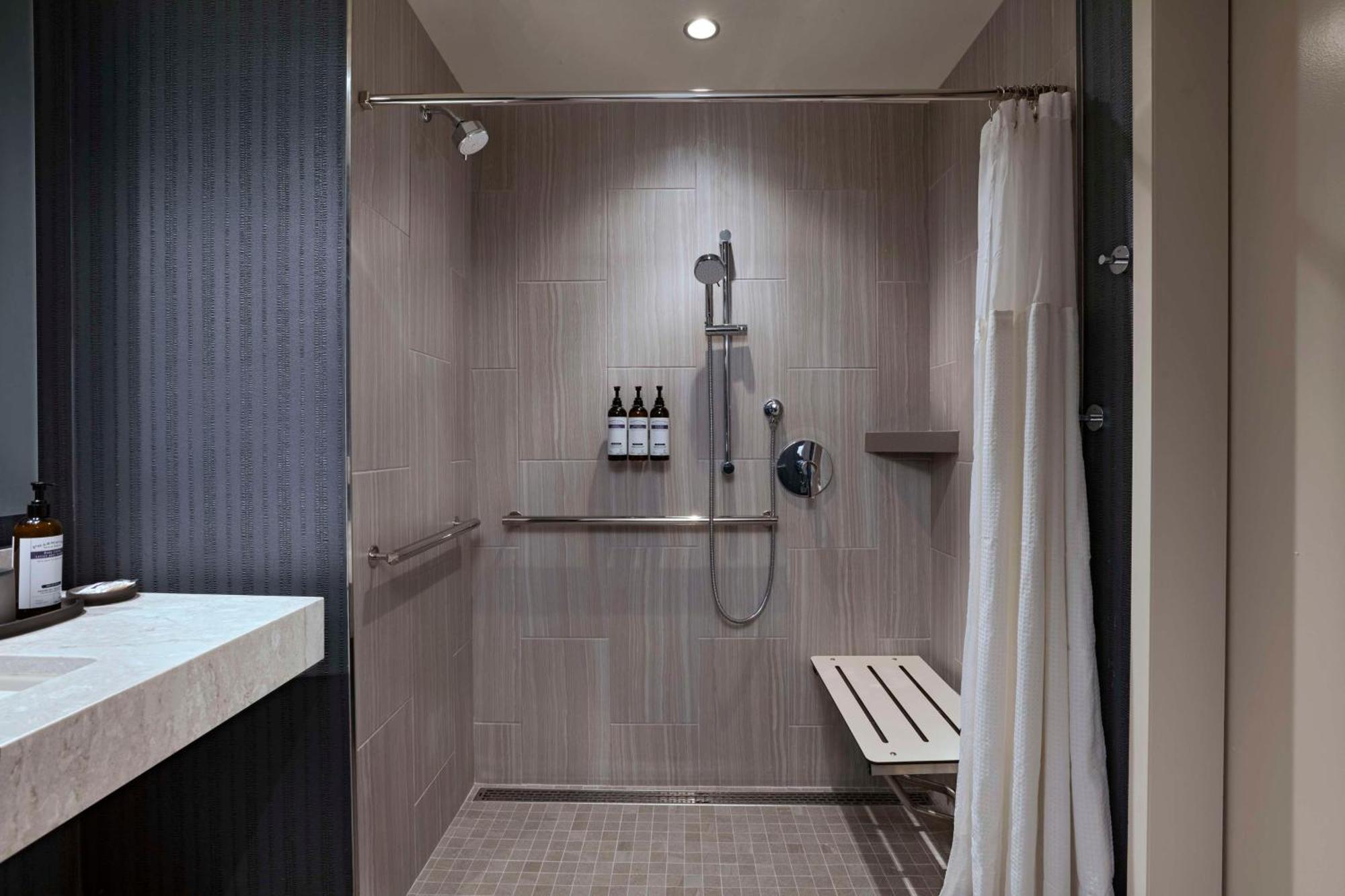 Отель Hyatt Regency Конро Экстерьер фото